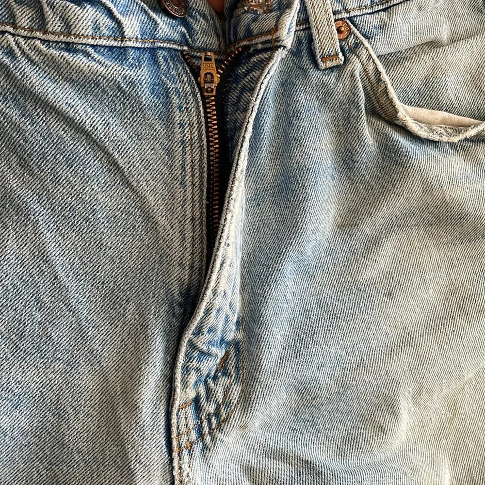 Vintage Levi's women's 34x32" - Picture 4 of 14